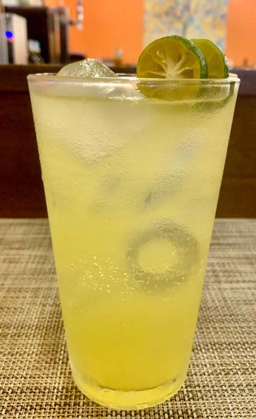 カラマンシーソーダ Calamansi Soda