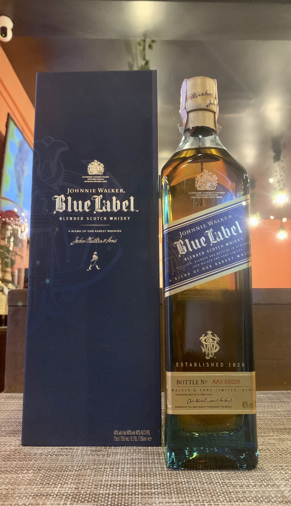 JOHNNIE WALKER BLUE LABEL