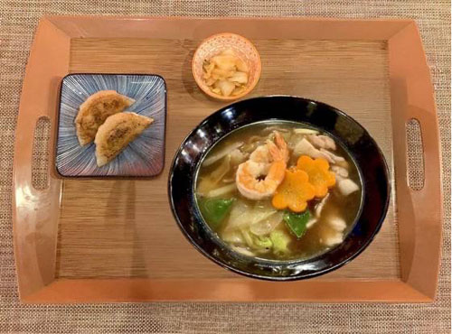 五目あんかけラーメン ＆ 餃子 Gomoku Ankake Ramen AND GYOZA