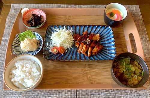 チキン照焼き定食CHICKEN TERIYAKI TEISHOKU