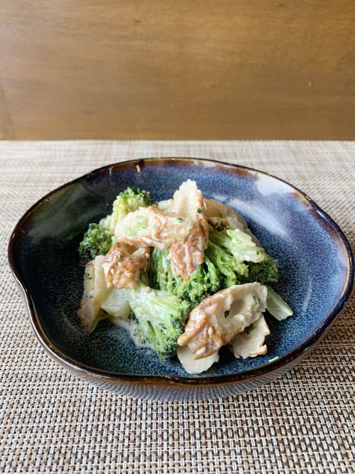 ちくわブロッコリー胡麻和え	Chikiwa broccoli Gomaae