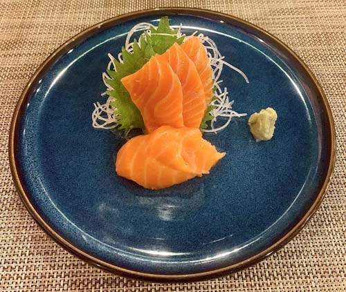 サーモン刺身 Salmon Sashimi