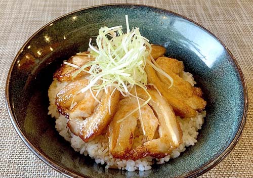 焼豚丼	 BUTADON / PORK  BOWL	